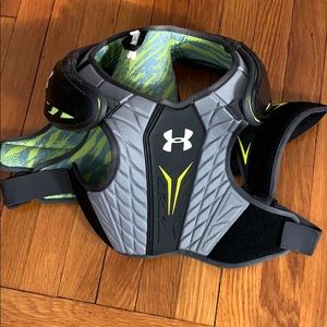 Lacrosse shoulder pads